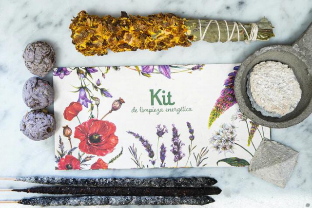 Energy Cleansing Ritual Kit -puhdistuspaketti